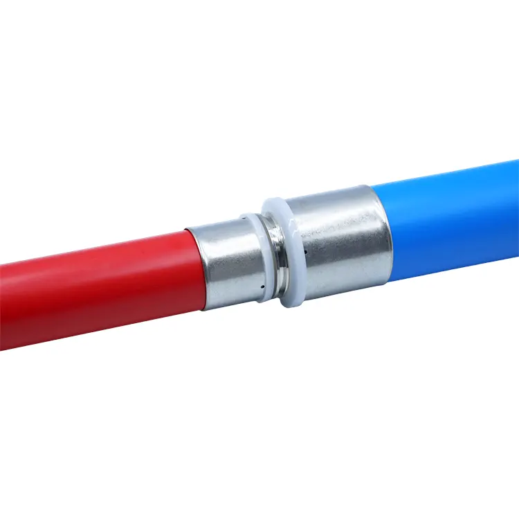 Conector de ajuste por pressão com redução de latão